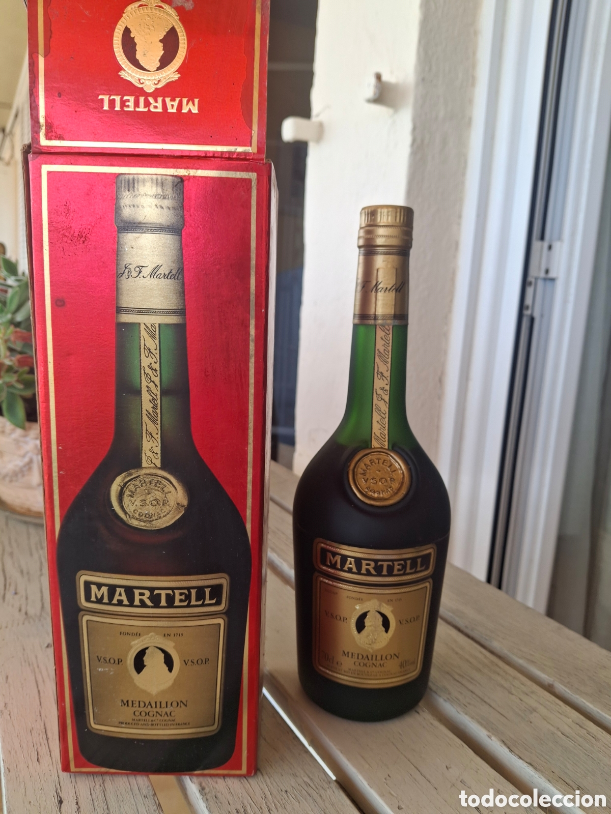 Coleccionismo de vinos y licores: 1 botella cognac Medallon