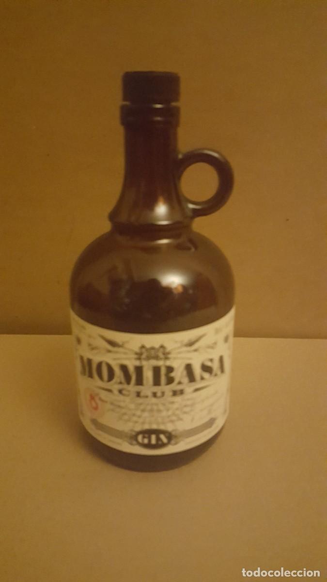 Coleccionismo de vinos y licores: Botella de ginebra/gin Mombasa Club. Para decoraci&oacute;n/exposici&oacute;n. Vac&iacute;a