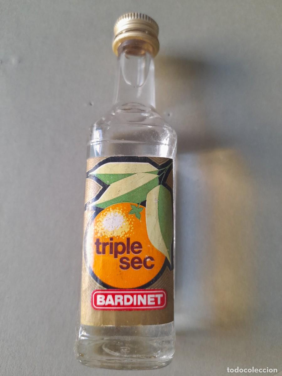 Coleccionismo de vinos y licores: Botellita triple sec bardinet, 13cm aprox, sin estrenar