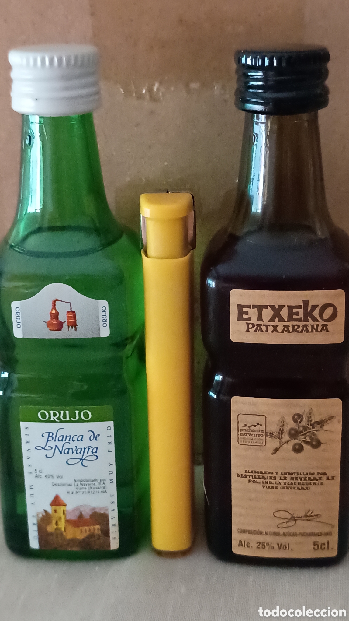 Coleccionismo de vinos y licores: 2 botellitas orujo y pachar&aacute;n destiler&iacute;as la Navarra