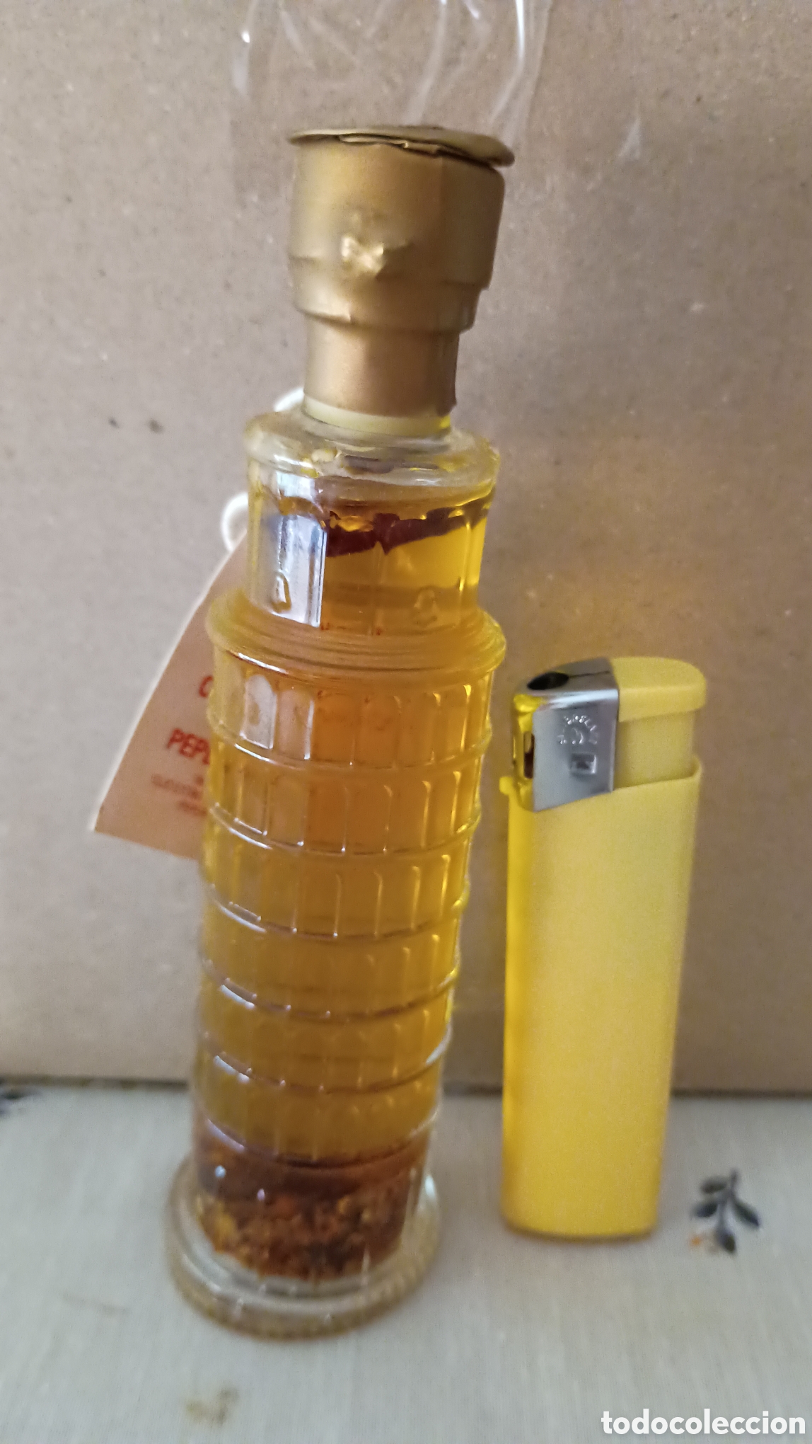 Coleccionismo de vinos y licores: Botellita licor Torre de Pisa