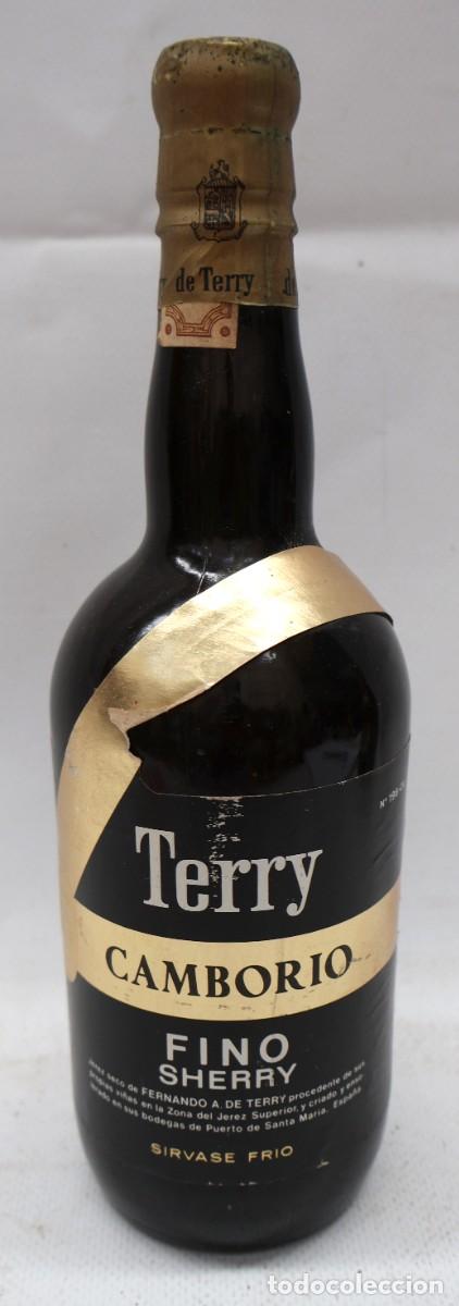 Sammlung von Weinen und Lik&ouml;ren: BOTELLA DE VINO CAMBOIRO. TERRY. FINO SHERRY