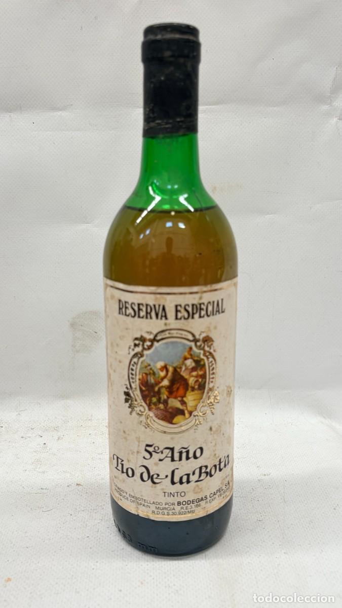 Collezionismo di vini e liquori: BOTELLA VINO TINTO 5&ordm; A&Ntilde;O T&Iacute;O DE LA BOTA RESERVA ESPECIAL BODEGAS CAPEL