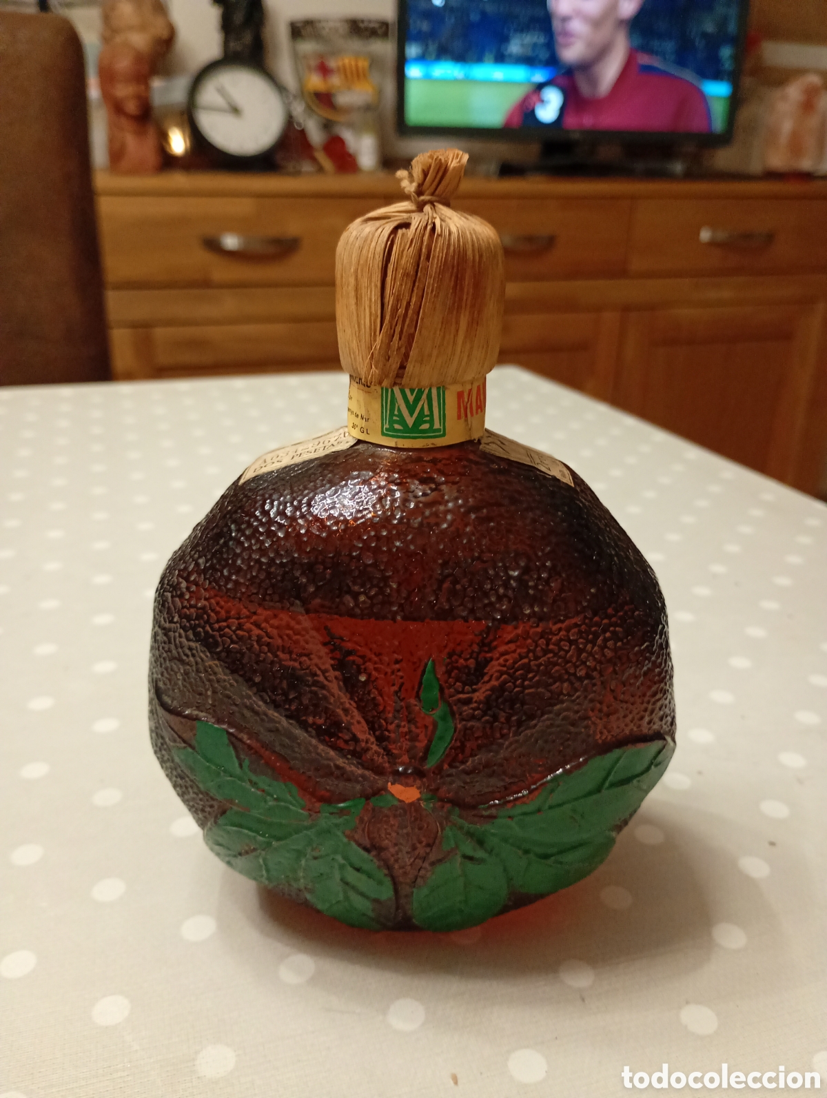 Coleccionismo de vinos y licores: Licor de mandarina. Moll fulleda, Calisay. Arenys de Mar. Maresme, Barcelona. A&ntilde;os 70