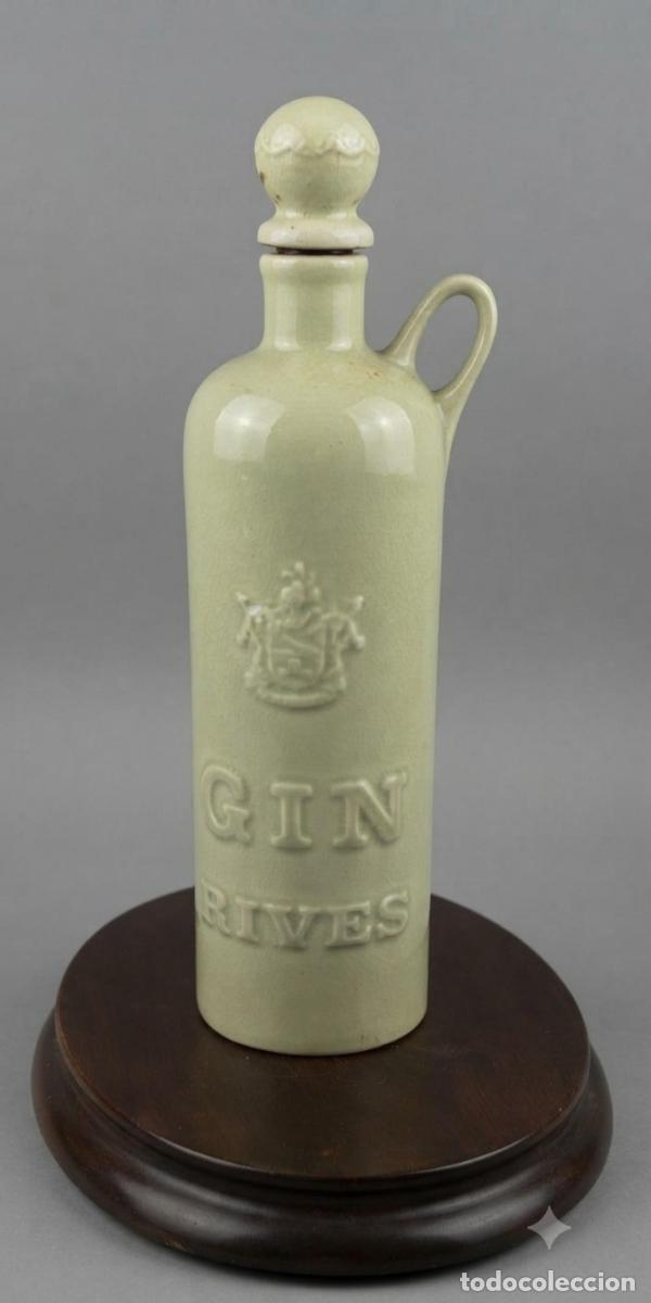 Coleccionismo de vinos y licores: BOTELLA CER&Aacute;MICA GIN RIVES