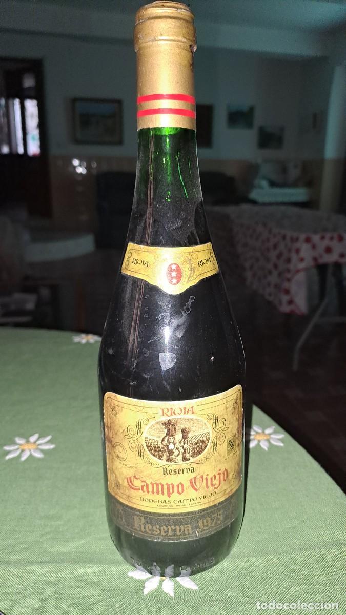 Coleccionismo de vinos y licores: Botella Campo Viejo Reserva 1975