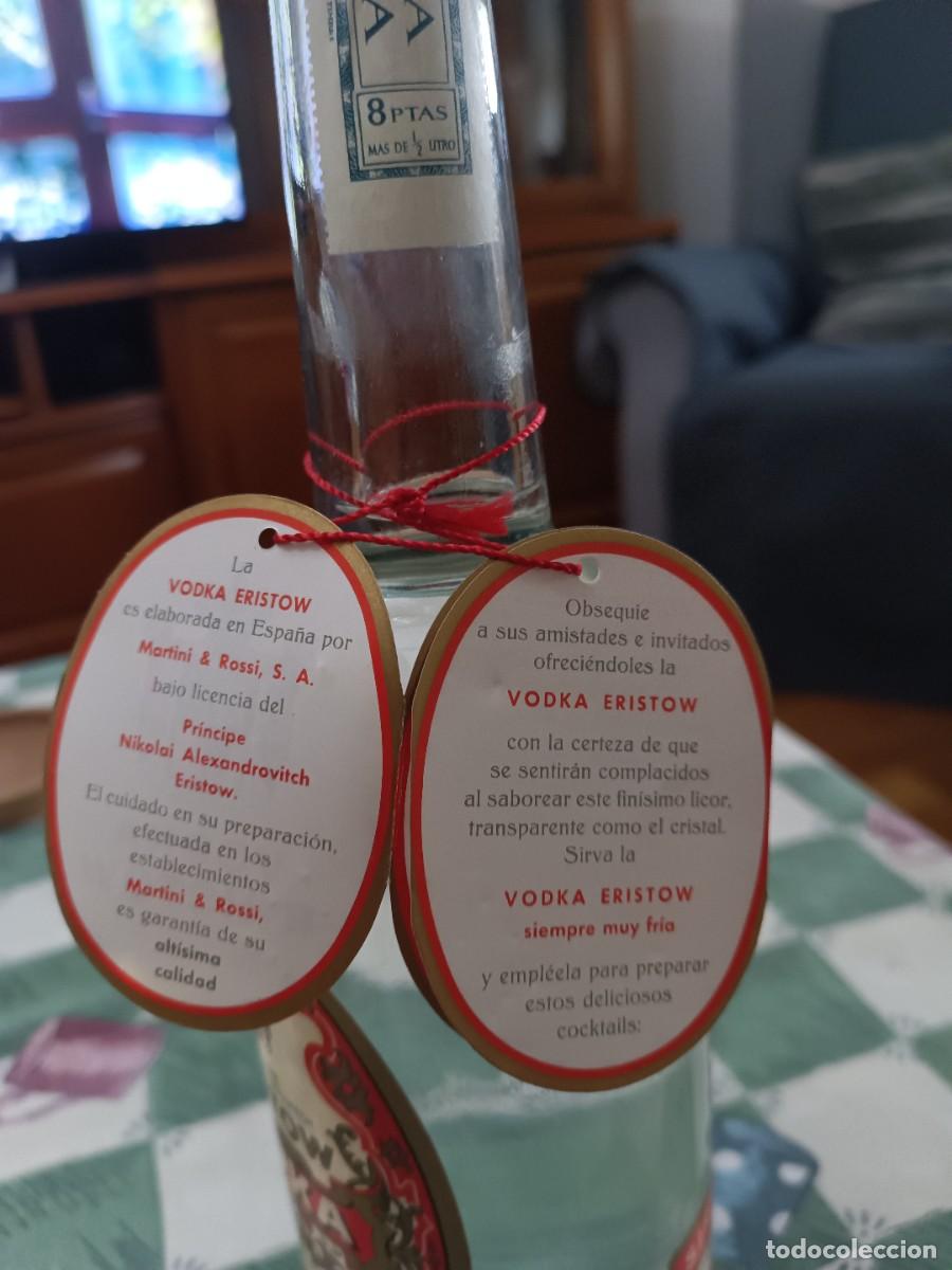 Coleccionismo de vinos y licores: BOTELLA VODKA ERISTOW Perfecto estado con sello de 8 pesetas intacto