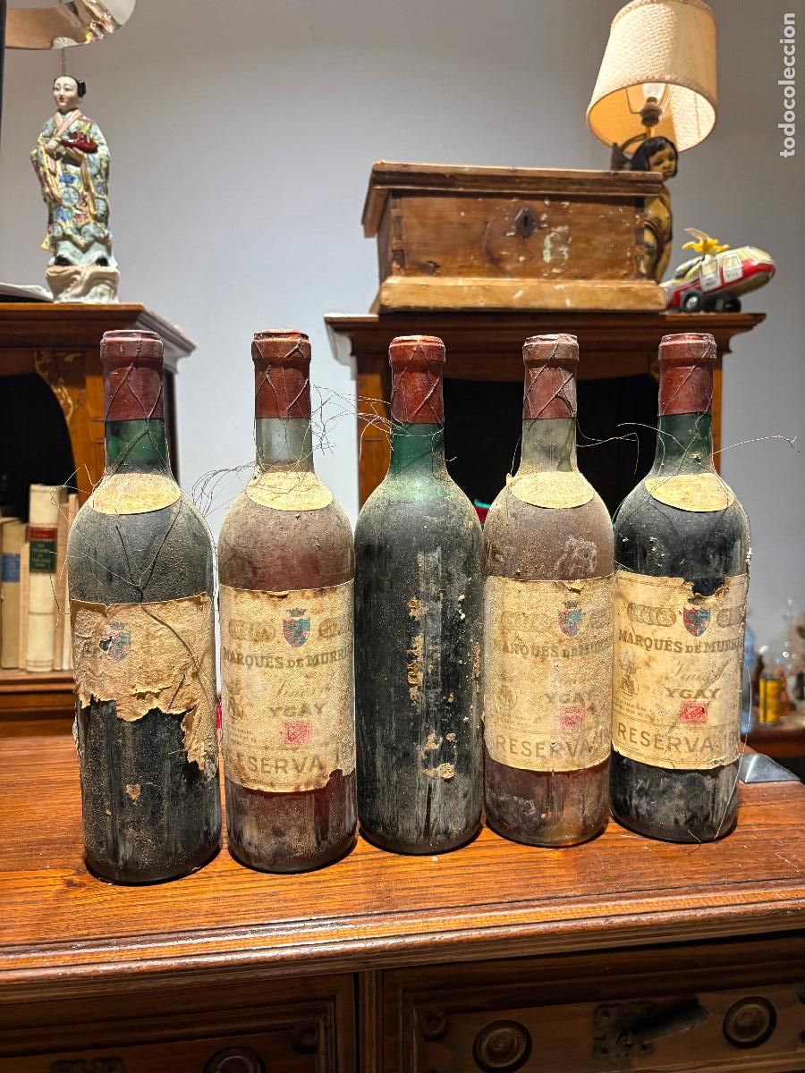 Coleccionismo de vinos y licores: Lote 5 botellas vino ygay 1948 1950 marques de murrieta vino reserva