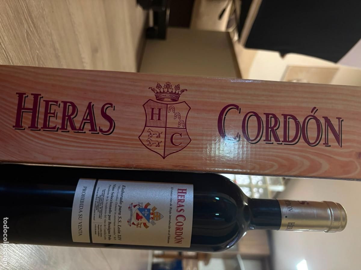 Coleccionismo de vinos y licores: HERAS CORD&Oacute;N LE&Oacute;N XIV | BOTELLA EXCLUSIVA DEL VATICANO | COLECCIONISMO