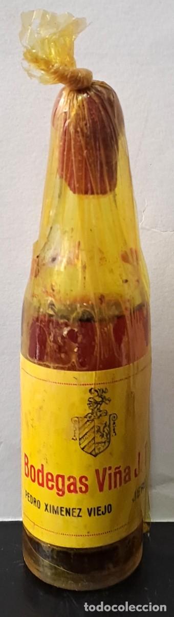 Coleccionismo de vinos y licores: BOTELLIN DE PEDRO XIMENEZ VIEJO, BODEGAS VI&Ntilde;A J.T. JEREZ. PRECINTADO. RF-6578