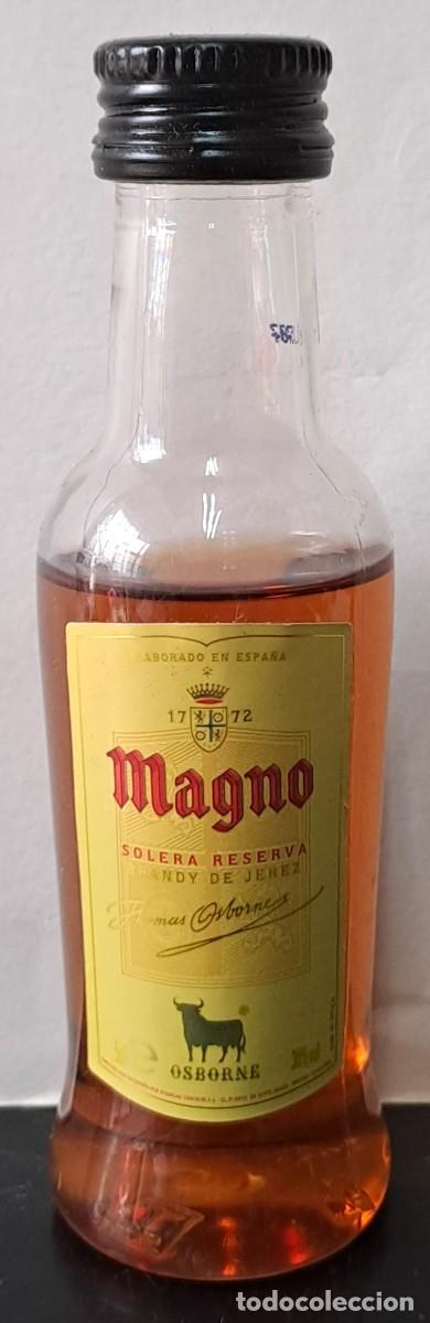Coleccionismo de vinos y licores: BOTELLIN MAGNO BRANDY DE JEREZ, SOLERA RESERVA. LE FALTA LIQUIDO POR EVAPORACION PRECINTADO. RF-6589