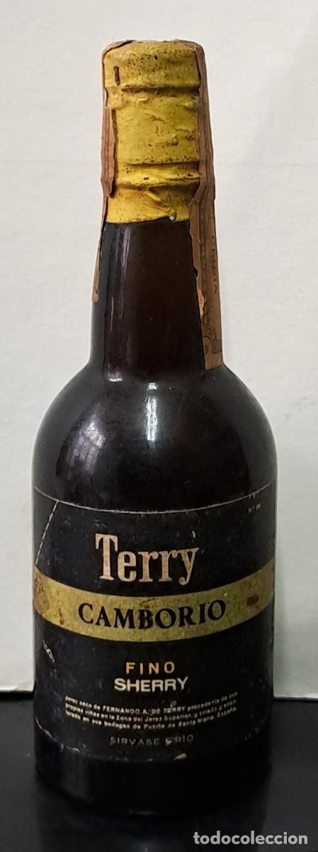 Coleccionismo de vinos y licores: BOTELLIN TERRY CAMBORIO, FINO SHERRY. PRECINTADO. RF-6606