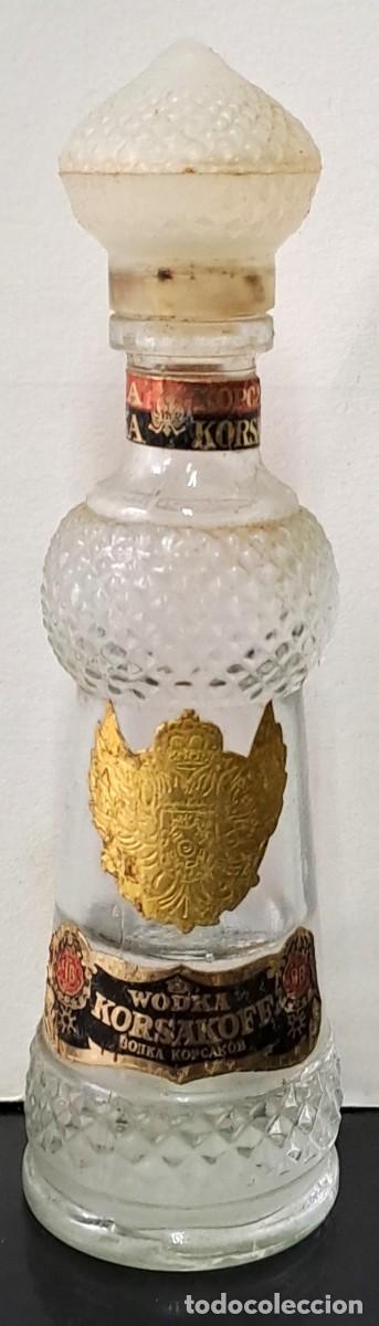 Coleccionismo de vinos y licores: BOTELLIN WODKA KORSAKOFF. CON POCO LIQUIDO. RF-6611