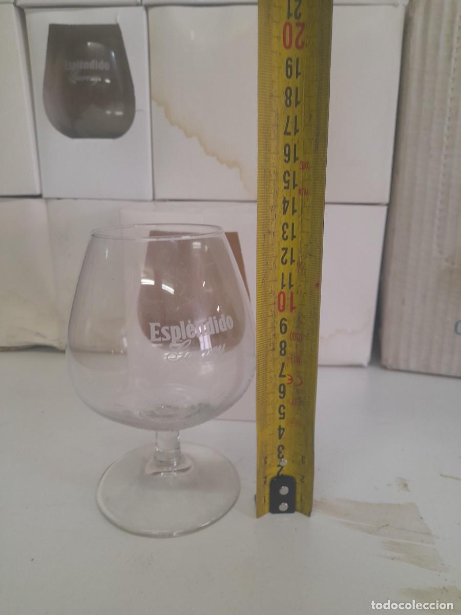 Coleccionismo de vinos y licores: COPAS ANTIGUAS PLUCITARIAS BRANDY ESPLENDIDO GRABADAS A&Ntilde;OS 70