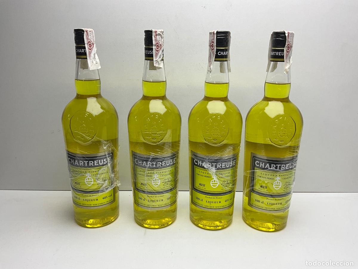 Coleccionismo de vinos y licores: 4 BOTELLAS DE CHARTREUSE VOIRON FRANCIA- 100 cl -40&ordm; AMARILLO - A&Ntilde;O DE FABRICACION 2018