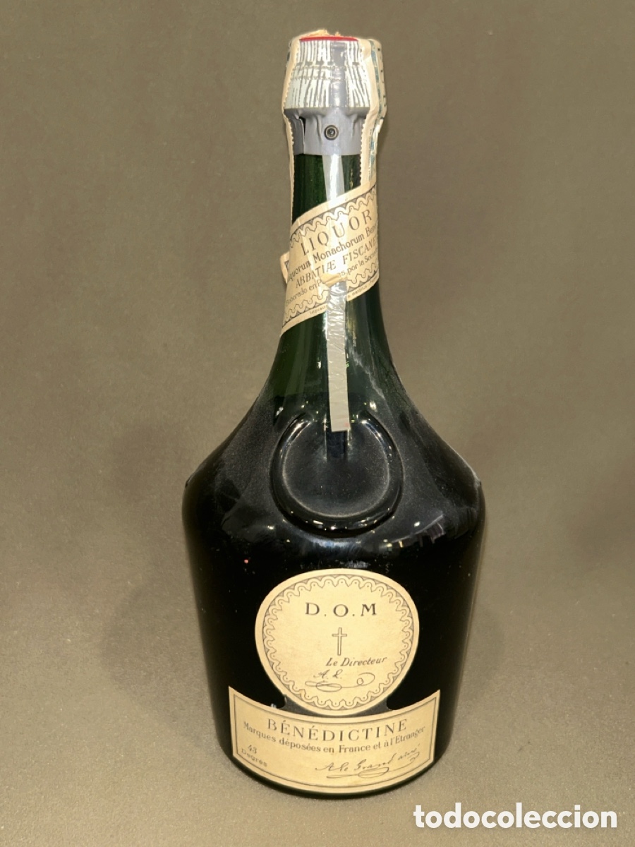 Coleccionismo de vinos y licores: BOTELLA LICOR BENEDICTINE SIN ABRIR 43 GRADOS SELLO HACIENDA PUBLICA 8 PTAS *PRECINTADA, LLENA*
