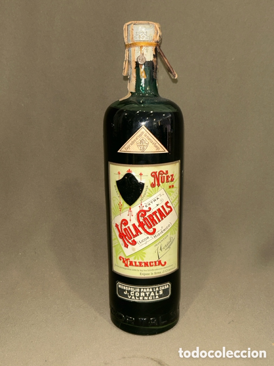 Coleccionismo de vinos y licores: LICOR DE NUEZ KOCA CORTALS VALENCIA, SELLO 8 PTAS *RARA *LLENA, PRECINTADA* A&Ntilde;OS 20/30