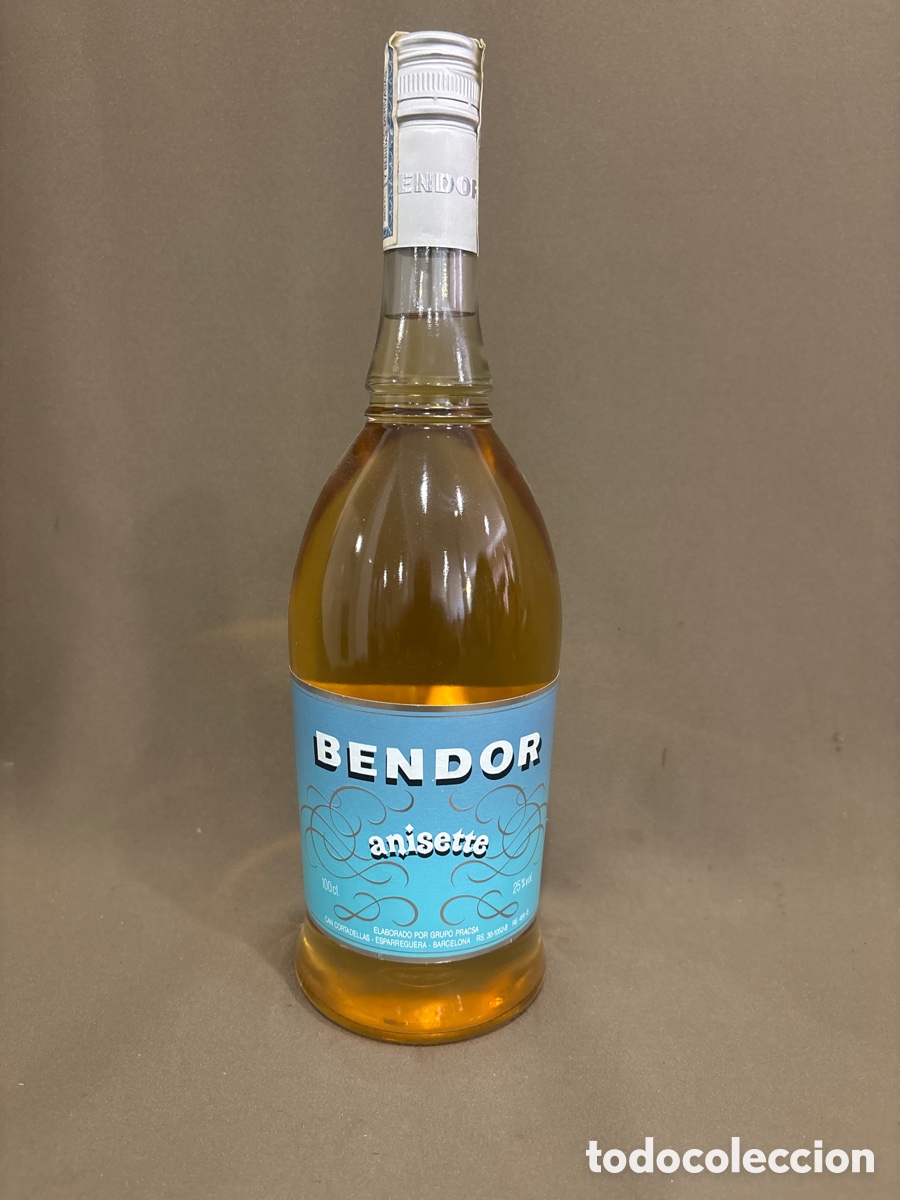 Coleccionismo de vinos y licores: Antigua botella Anisette BENDOR,ESPARREFUERA-BARCELONA*LLENA Y PRECINTADA*