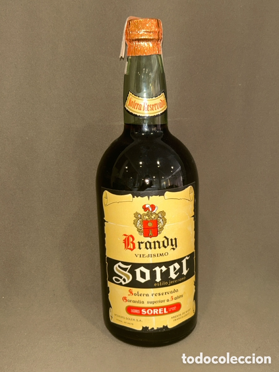 Coleccionismo de vinos y licores: BOTELLON BRANDY SOREL BODEGAS MODESTO SOREL ARENYS DE MUNT 2'25 LITROS 4 PTAS A 1972 *PRECINTADA*