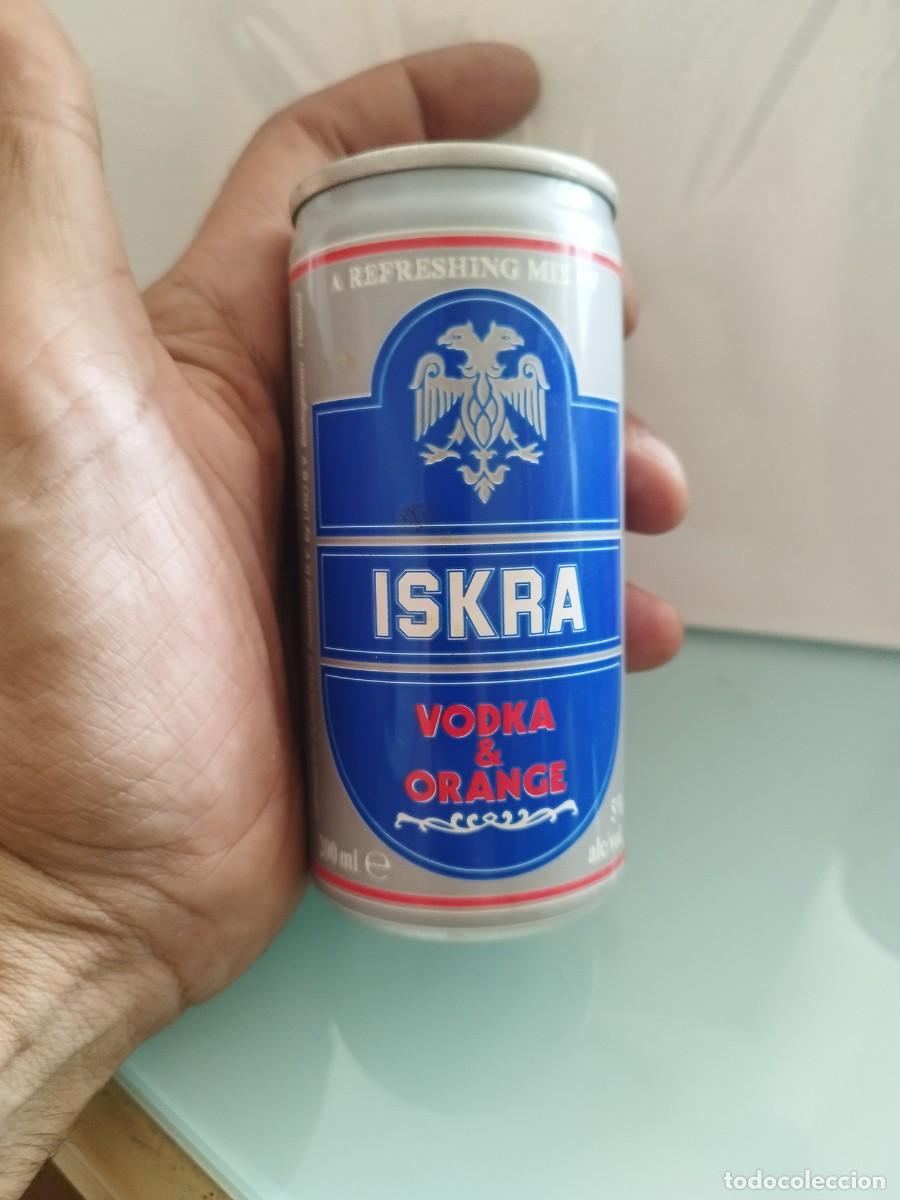 Coleccionismo de vinos y licores: Lata vac&iacute;a de 200 ml de Iskra Vodka & Orange, un refresco mezclado con vodka y naranja. Pa&iacute;ses bajos