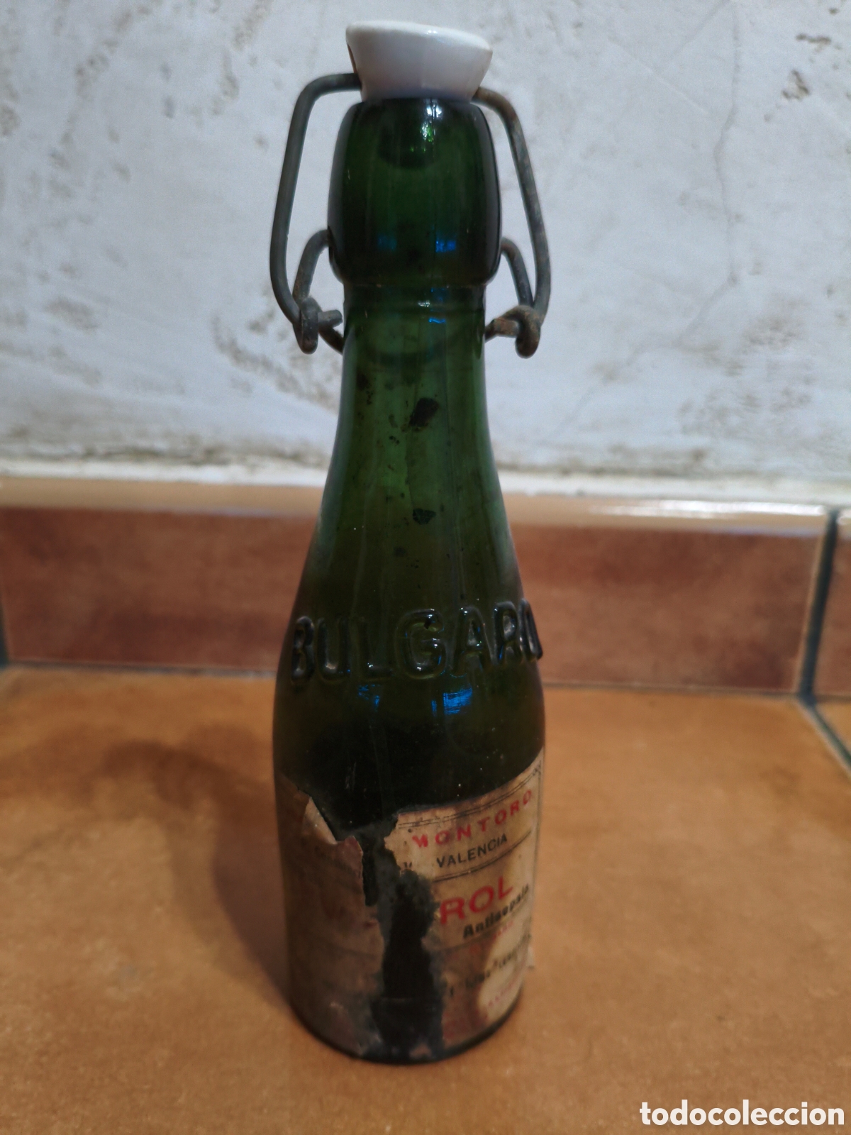 Coleccionismo de vinos y licores: Antigua botella Bulgarol