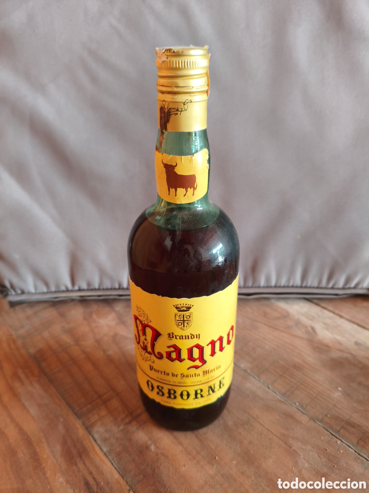 Coleccionismo de vinos y licores: Antigua botella Magno