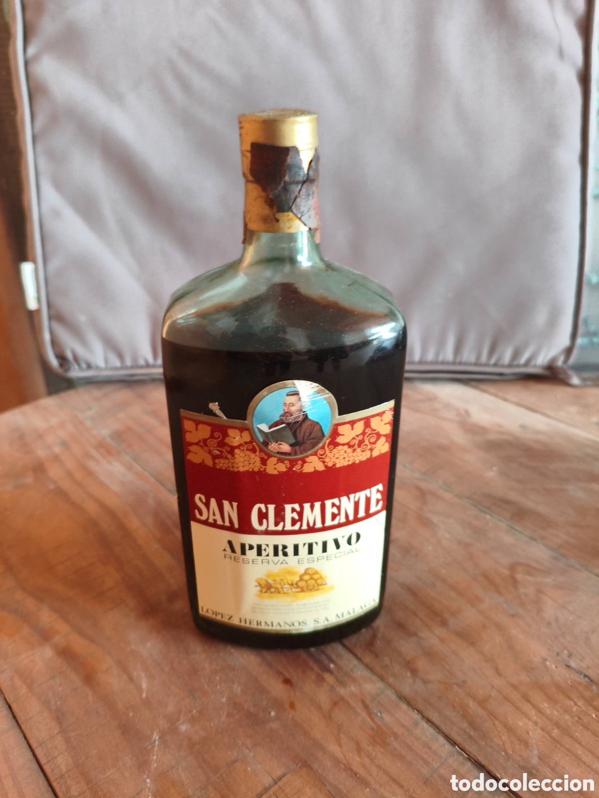 Coleccionismo de vinos y licores: Antigua botella San Clemente