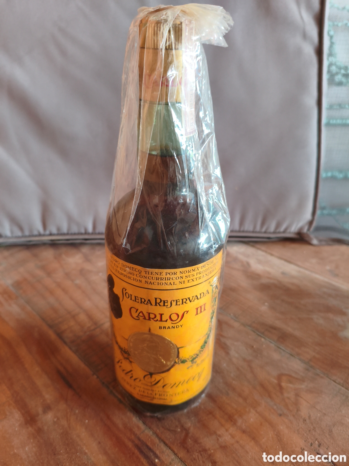 Coleccionismo de vinos y licores: Antigua botella Brandy Carlos III