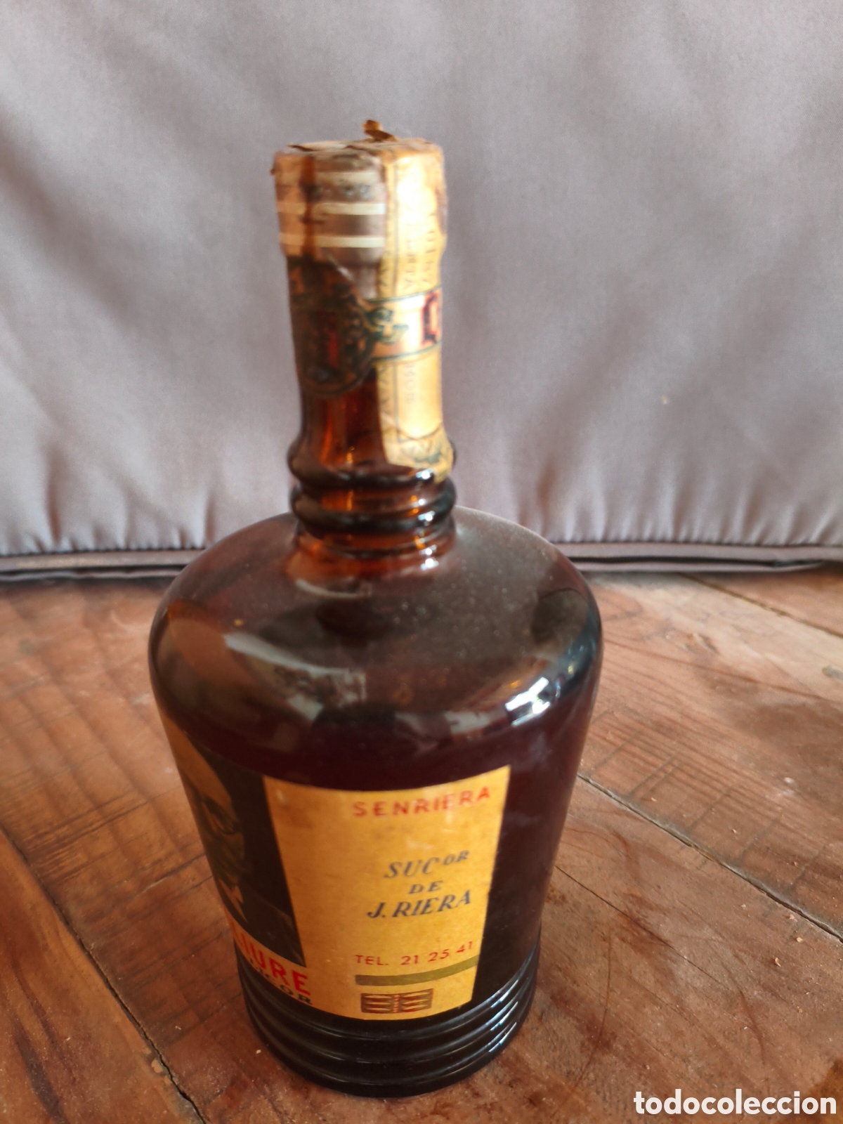 Coleccionismo de vinos y licores: Antigua botella Benlliure - Foto 2