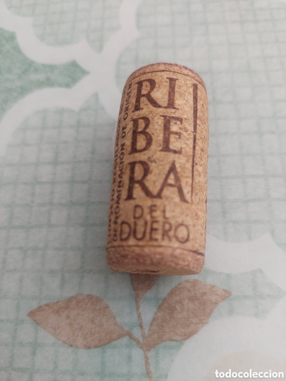 Collection of wines and liquors: CORCHO VINO RIBERA DUERO