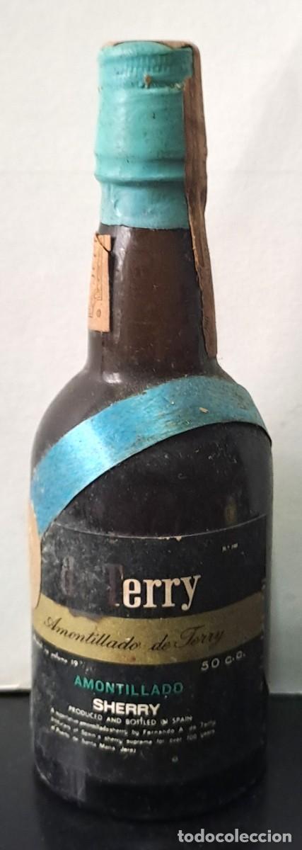 Coleccionismo de vinos y licores: BOTELLIN AMONTILLADO DE TERRY, SHERRY. PRECINTADO. RF-6643