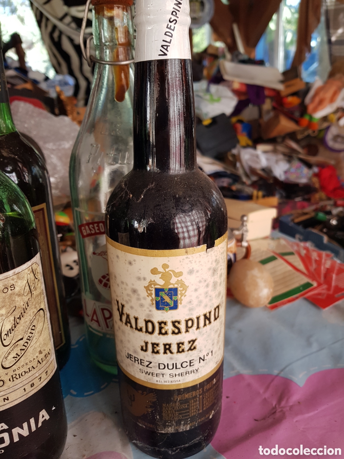 Coleccionismo de vinos y licores: ANTIGUA BOTELLA DE JEREZ DULCE A&Ntilde;OS 70 VALDESPINO
