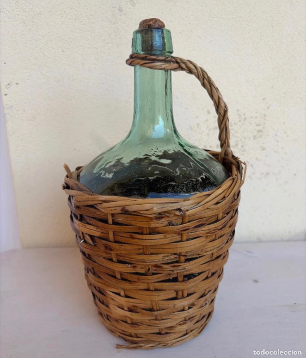 Coleccionismo de vinos y licores: Garrafa de vino antigua