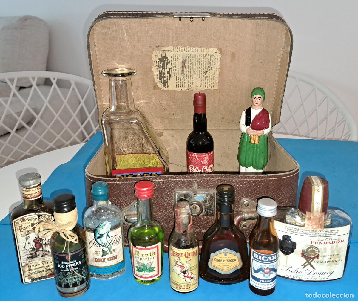 Coleccionismo de vinos y licores: LOTE DE BOTELLAS DE LICOR - TAMA&Ntilde;O PEQUE&Ntilde;O - LICORERA Y MALETA ANTIGUA