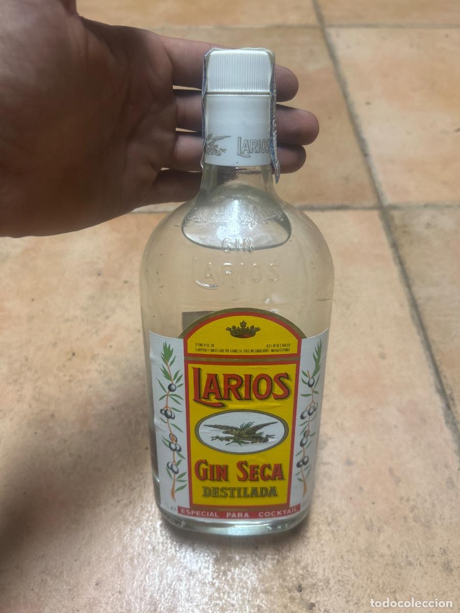 Coleccionismo de vinos y licores: Botellas Ginebra Larios a&ntilde;os 80