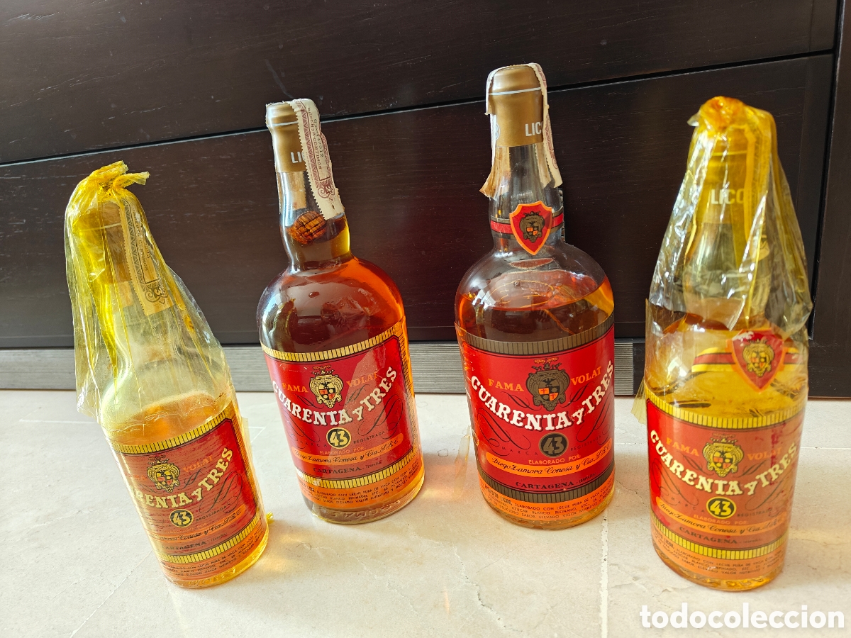 Collection of wines and liquors: LOTE RESERVADO &ndash; 2 BOTELLAS LICOR 43