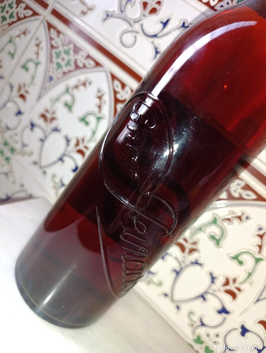Coleccionismo de vinos y licores: Botella de Colac Peinado Extra 67 - Foto 9