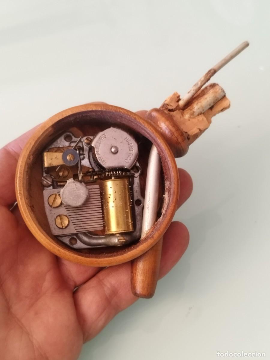 Coleccionismo de vinos y licores: antiguo tap&oacute;n de botella musical o vertedor de los a&ntilde;os 50.