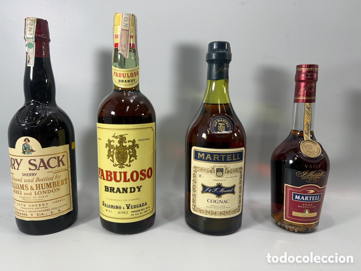 Collectionnisme de vins et liqueurs: Lote de 4 botellas antiguas de licor &ndash; Martell Cognac, Fabuloso Brandy y Dry Sack Sherry