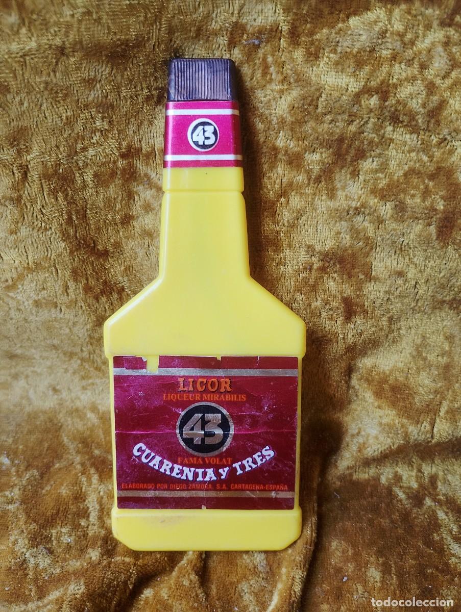 Coleccionismo de vinos y licores: Merchandising de Licor-43 que consiste en un bol&iacute;grafo (funcionando) que tiene por capuch&oacute;n el tap&oacute;n