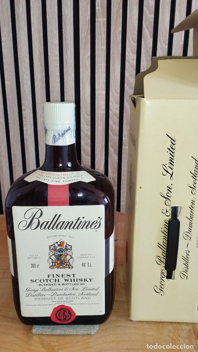 Coleccionismo de vinos y licores: Whisky Ballantine's Finest Caja Antigua