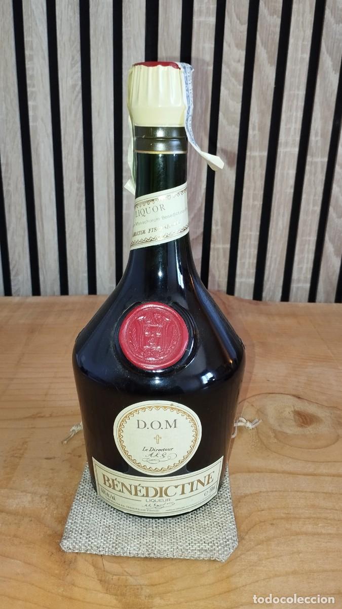 Coleccionismo de vinos y licores: Botella Antigua Licor Benedictine D.O.M. Francia