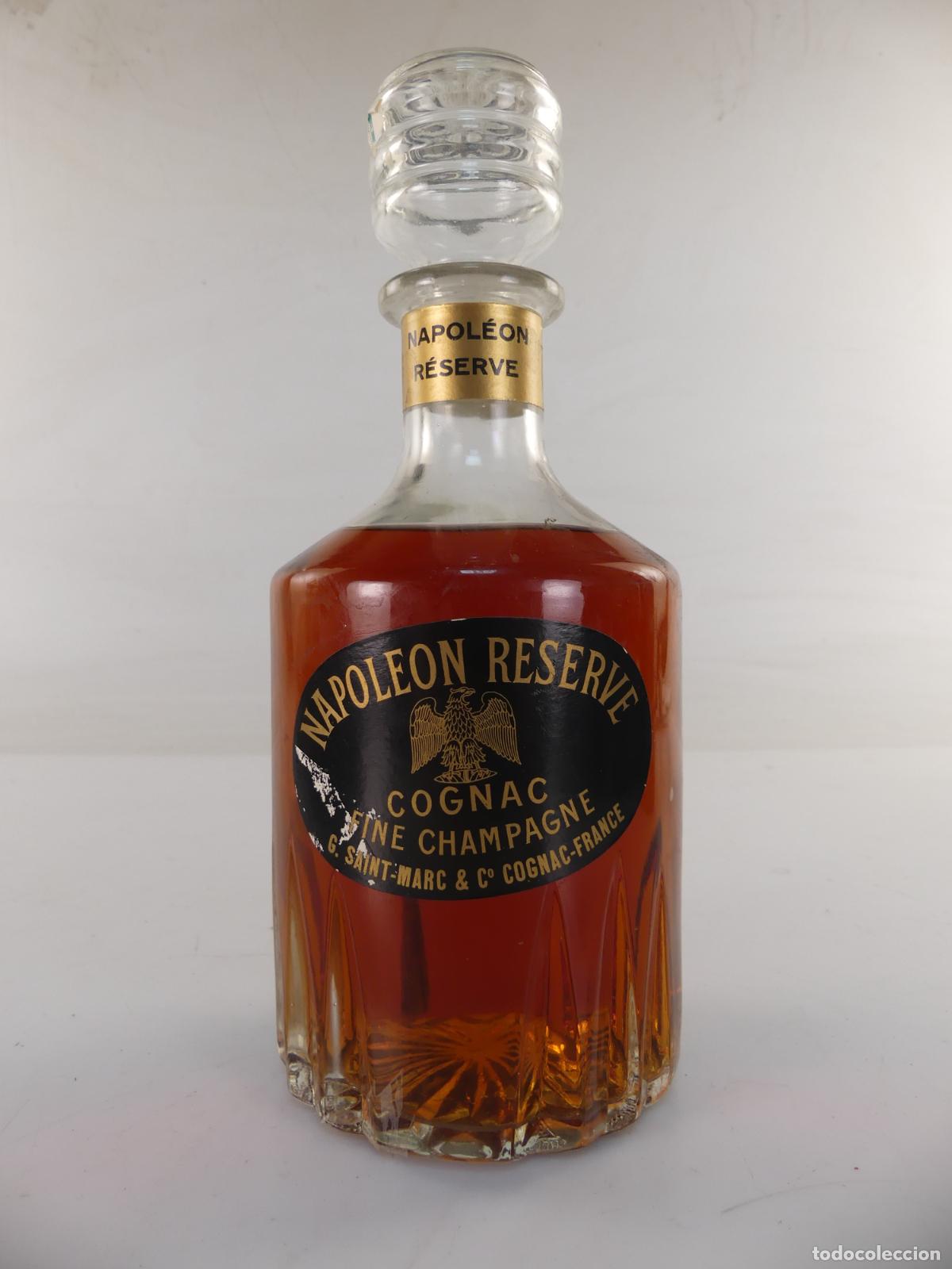 Collection of wines and liquors: BOTELLA COGNAC NAPOLEON RESERVE