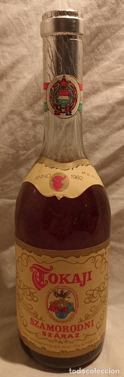 Collection of wines and liquors: Tokaji Szamorodni de 1982, Vino de Reyes, rey de los vinos (A&ntilde;o 1703, Rey Luis XIV)