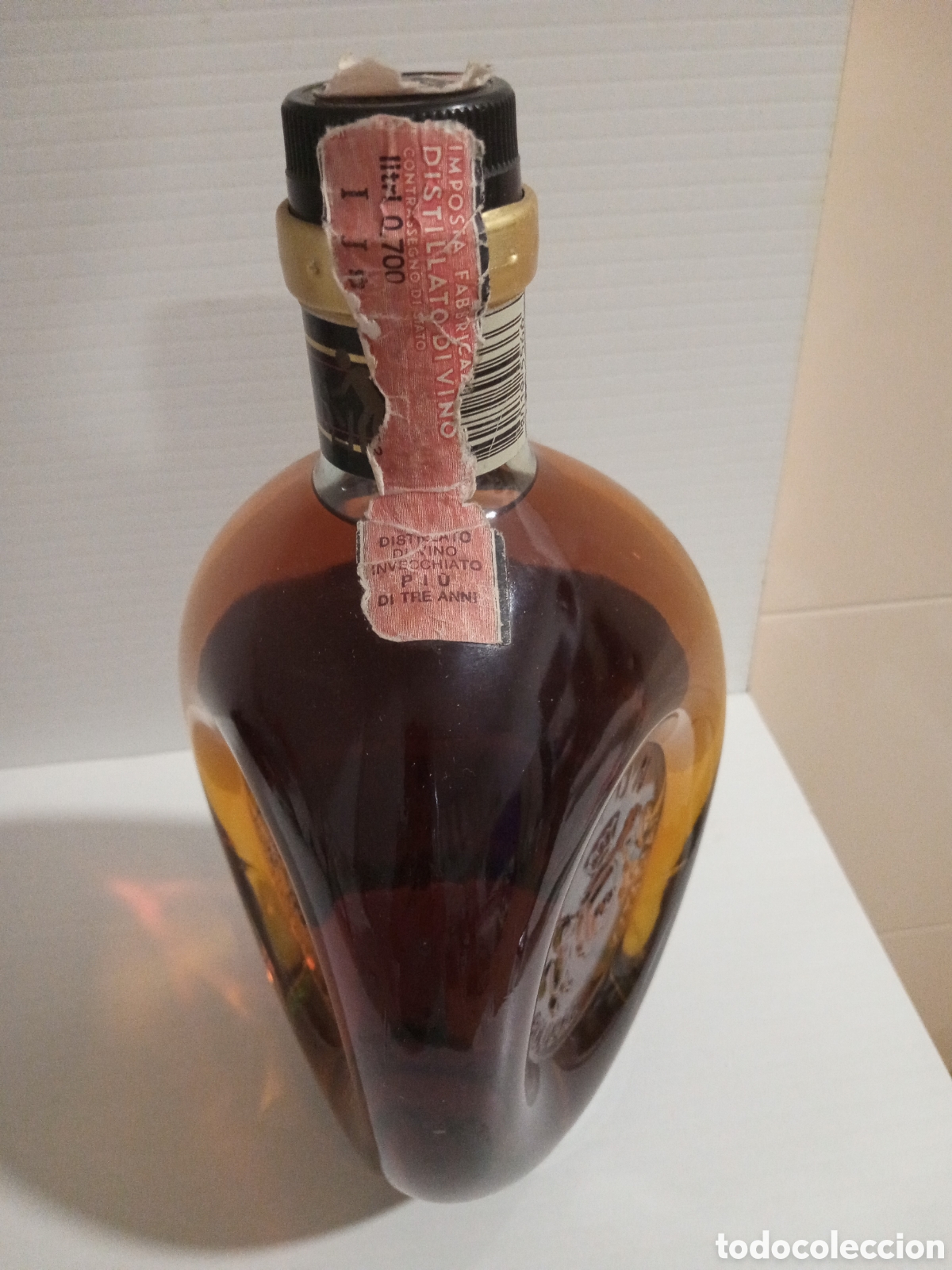 Coleccionismo de vinos y licores: Antigua botella brandy Vecchia Romagna a&ntilde;os 70 sin abrir - Foto 3