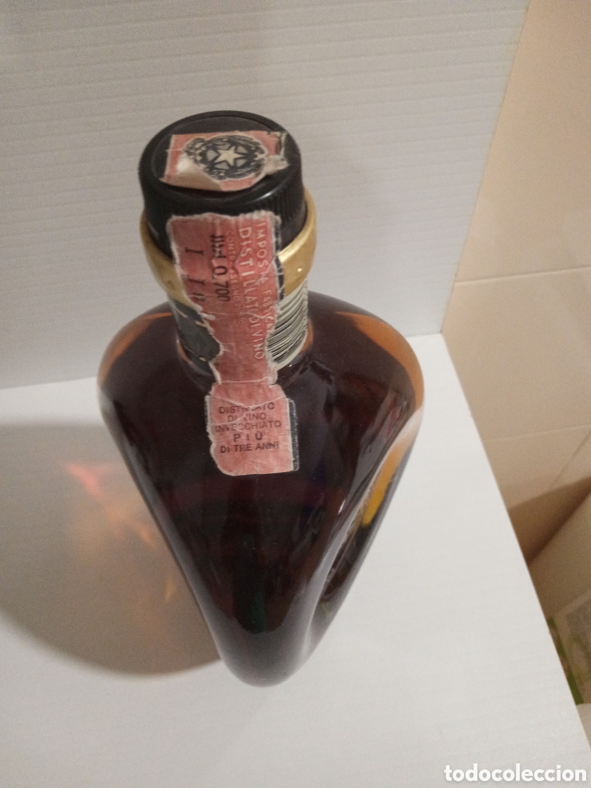 Coleccionismo de vinos y licores: Antigua botella brandy Vecchia Romagna a&ntilde;os 70 sin abrir - Foto 4
