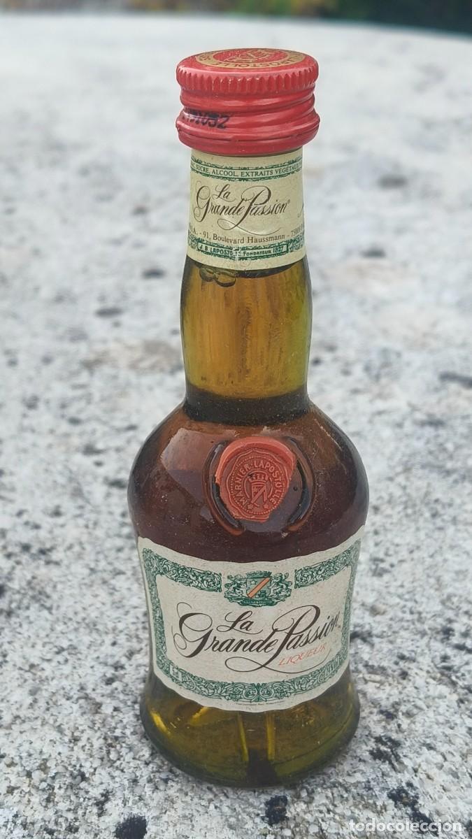 Collectionnisme de vins et liqueurs: Grande Mignonnette collection scell&eacute; non ouverte