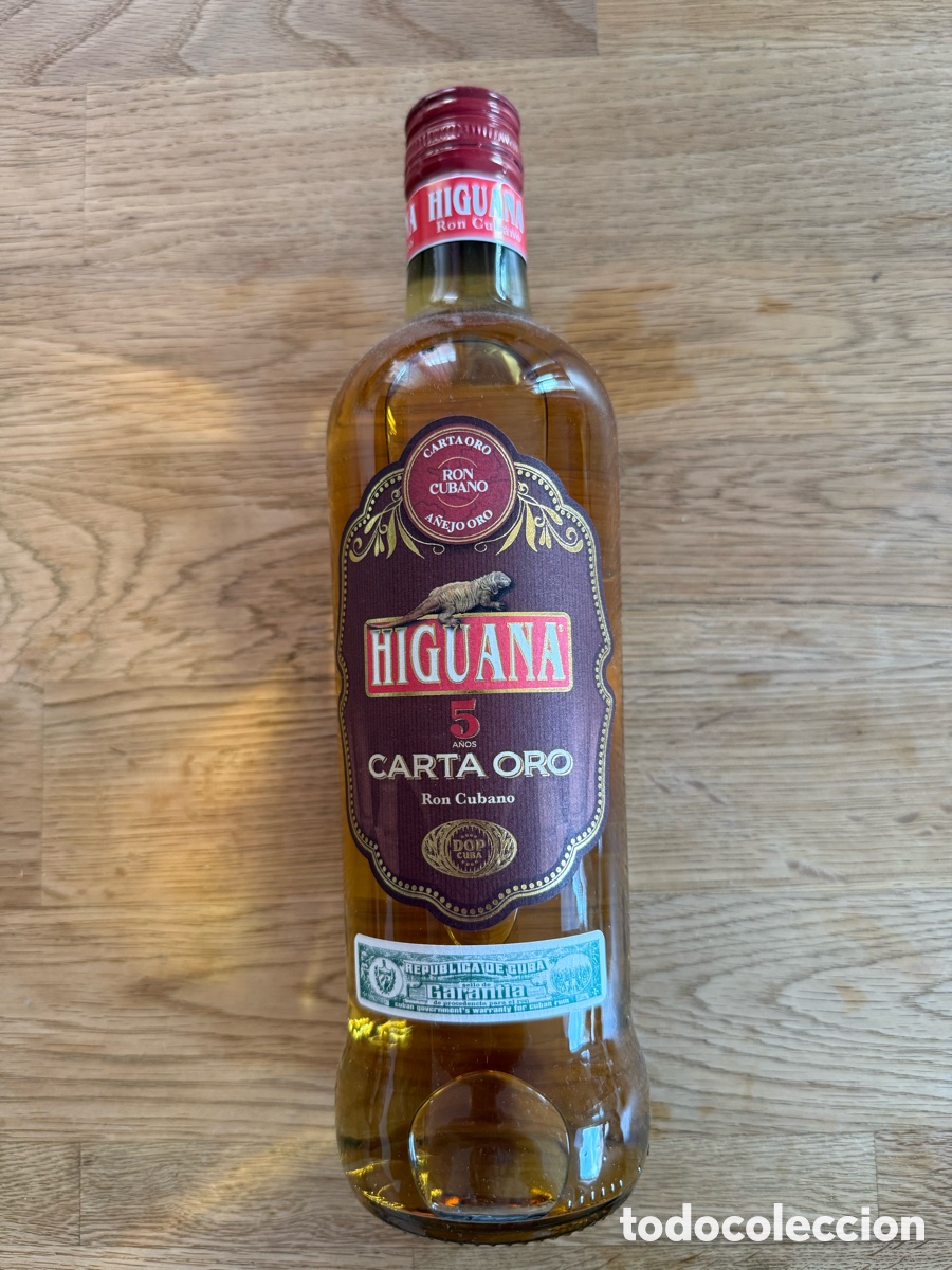 Coleccionismo de vinos y licores: Ron Cubano HIGUANA 5 A&ntilde;os Carta Oro