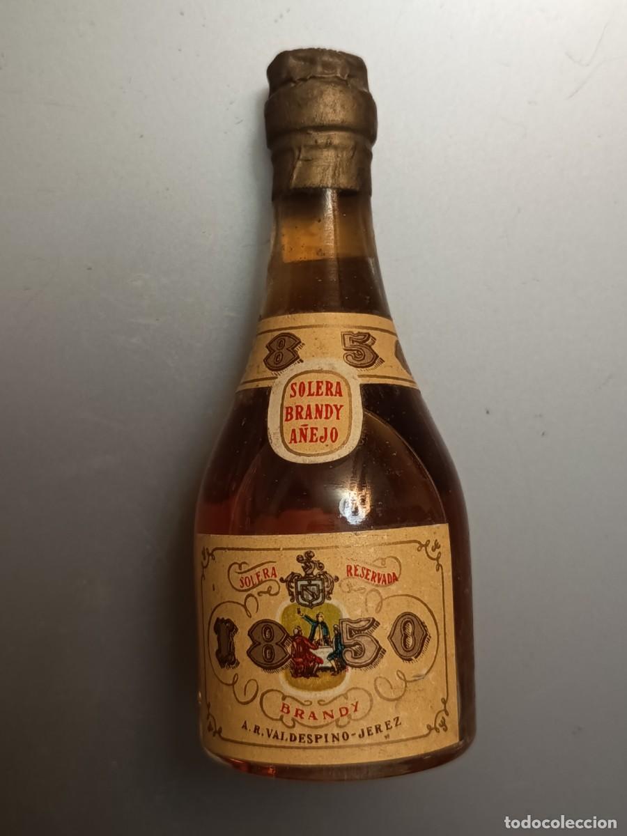 Coleccionismo de vinos y licores: Botella miniatura de Brandy 1850 Solera Reservada