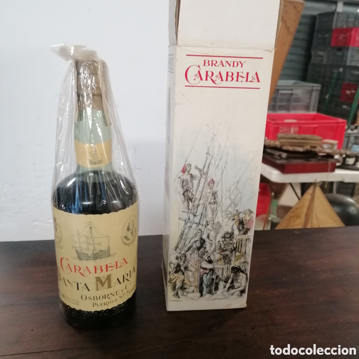 Sammlung von Weinen und Lik&ouml;ren: Botella de Brandy Carabela Santa Maria Osborne